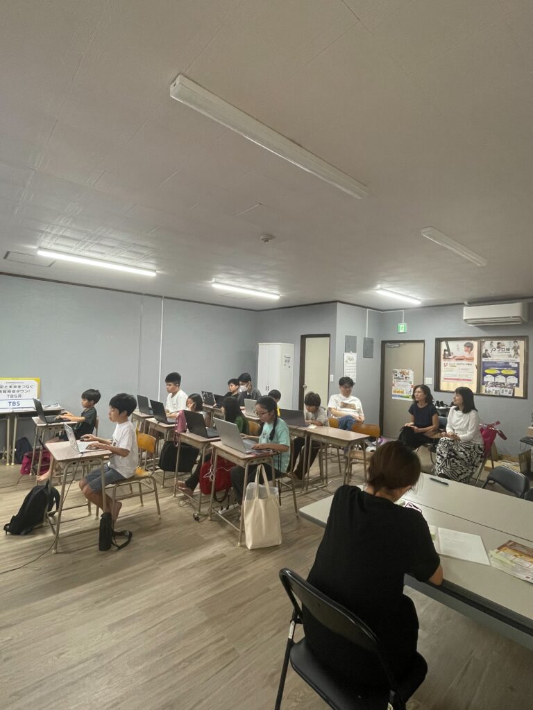 6月27日・28日の活動レポート｜新しいメンバーも加わり、満席の教室でマイクラカップ制作が進みました